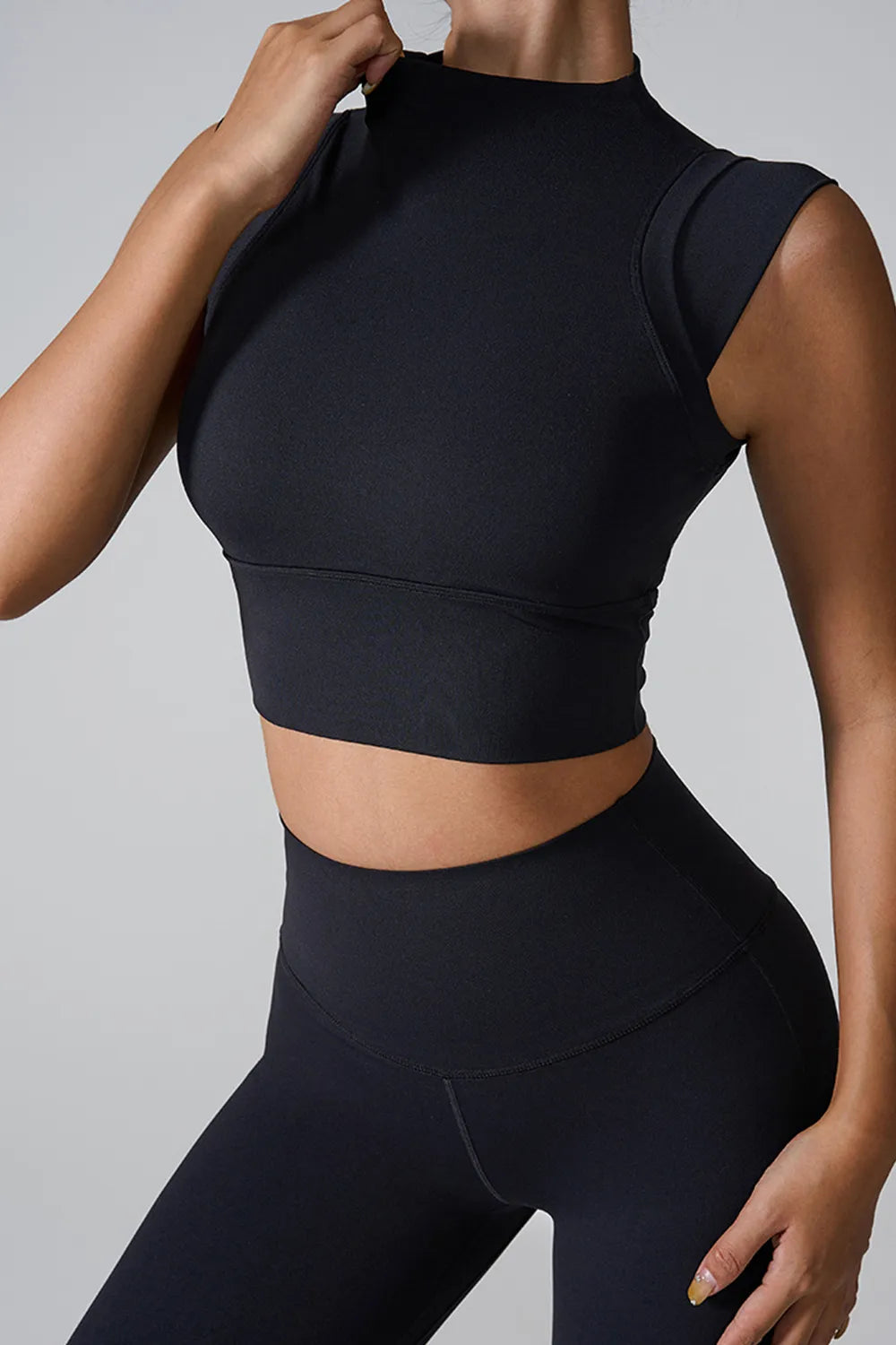 Mock Neck Active Tank eprolo