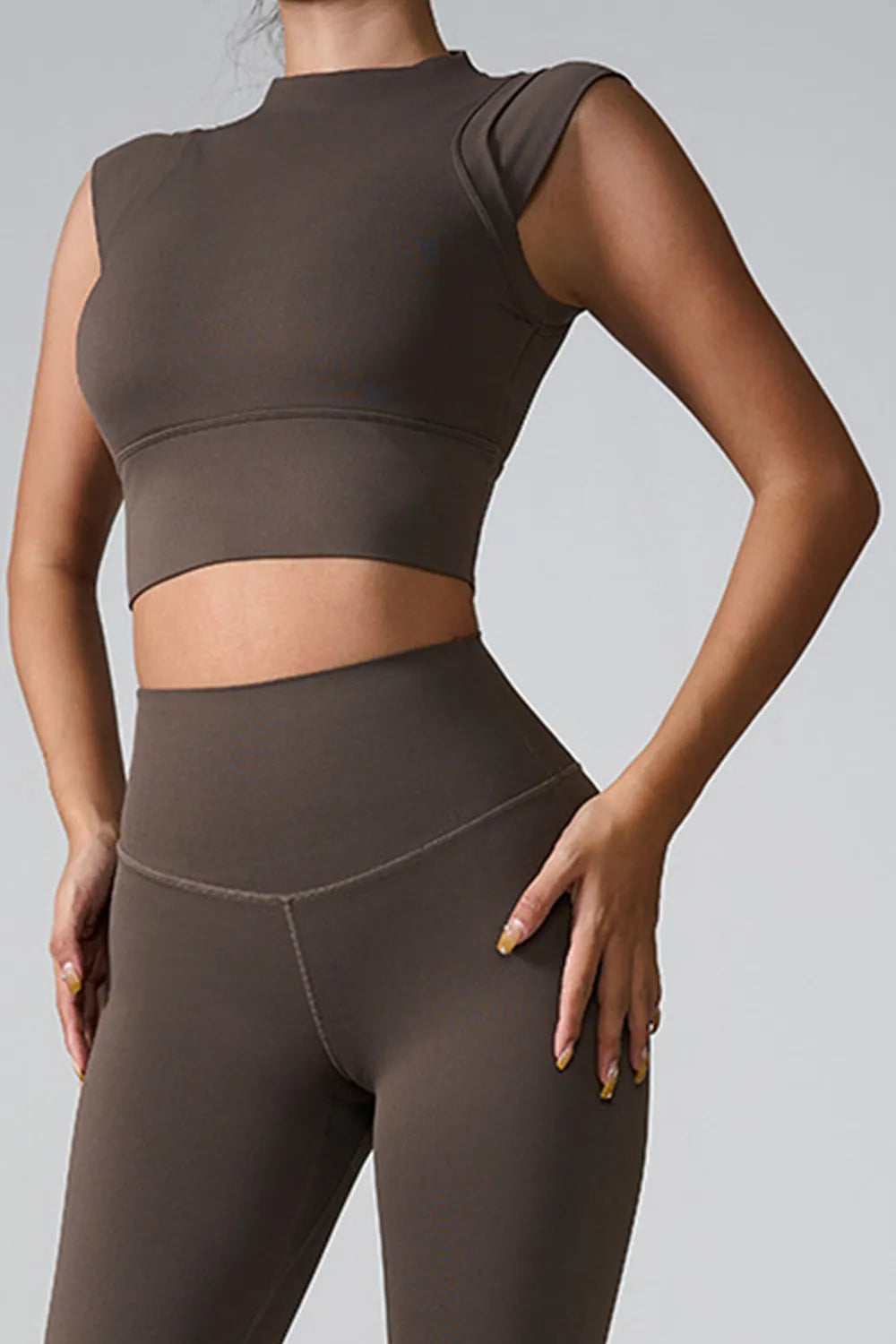Mock Neck Active Tank eprolo