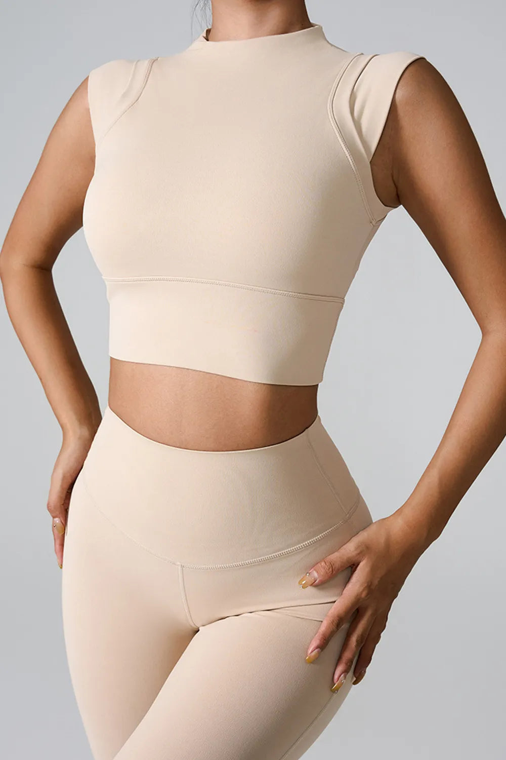 Mock Neck Active Tank eprolo