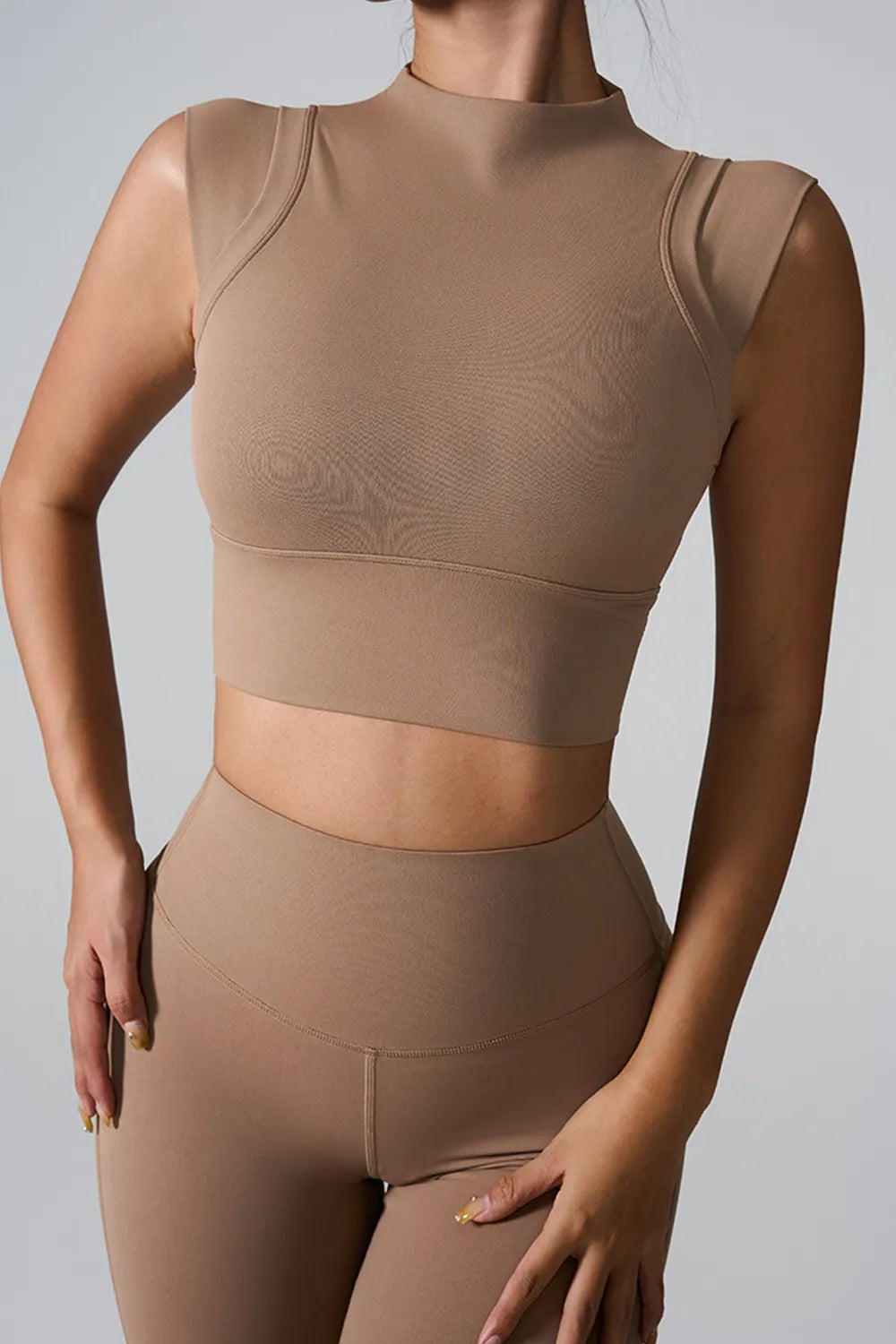 Mock Neck Active Tank eprolo